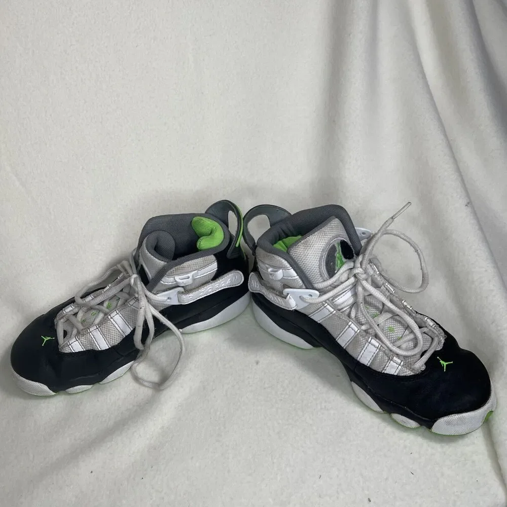SIZE 4Y JORDAN 6 RINGS (GS) WHITE / GREEN STRIKE-BLACK GRADE SCHOOL 323419 130
